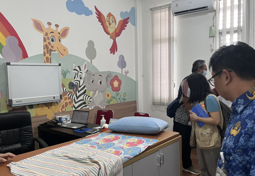 RSUD Sambas Terima Kunjungan Tim Pelayanan Kesehatan Keluarga Kementerian Kesehatan RI : Review Program Kesehatan Ibu dan Anak (KIA) serta Kesehatan Reproduksi (Kespro)